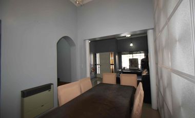 VENTA CASA VILLA LUGANO C/COCH IMPECABLE PERMUTA