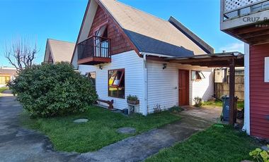 Casa en Venta en Cabaña semiamoblada