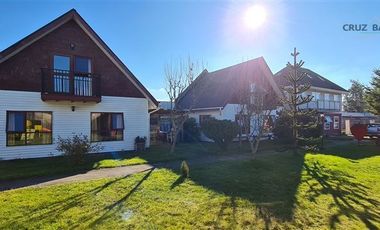 Casa en Venta en Cabaña semiamoblada