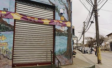 FOCOLARE PROPIEDADES VENDE  3 LOCALES COMERCIALES