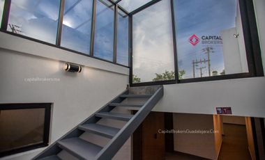 Casa Para oficinas ó notaría en Chapalita una planta, en esquina