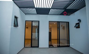 Casa Para oficinas ó notaría en Chapalita una planta, en esquina