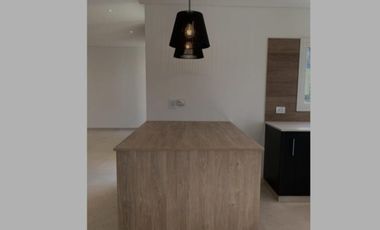 VENDO CHALET 4 AMBIENTES EN SIERRA DE LOS PADRES