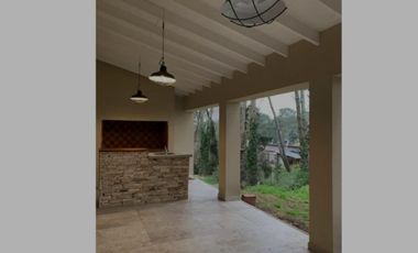 VENDO CHALET 4 AMBIENTES EN SIERRA DE LOS PADRES