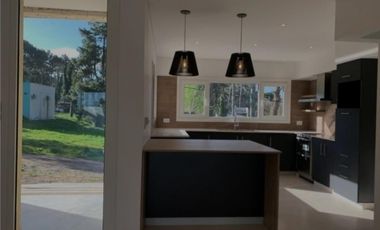 VENDO CHALET 4 AMBIENTES EN SIERRA DE LOS PADRES