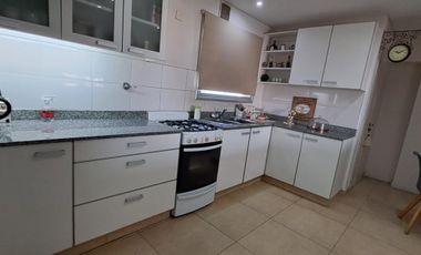 Departamento tres ambientes en venta