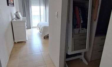 Departamento tres ambientes en venta