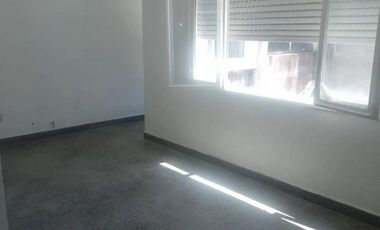 DEPARTAMENTO DE DOS AMBIENTES A MTS ED LA ESTACION DE VILLA ADELINA,