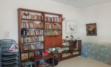 Casa Americana a 2 cuadras de Av Roca