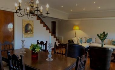 VENDO CHALET 5 AMB CON GARAGE PASANTE Y QUINCHO