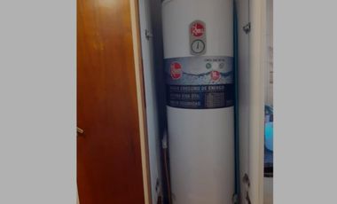VENDO CHALET 5 AMB CON GARAGE PASANTE Y QUINCHO