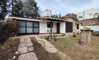 CHALET FRENTE AL RIO EN MAYU SUMAJ, CORDOBA