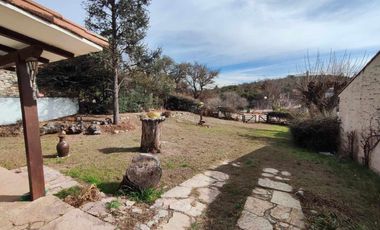 CHALET FRENTE AL RIO EN MAYU SUMAJ, CORDOBA