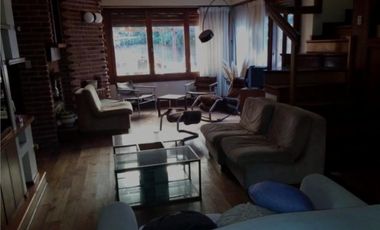 VENDO CASA 7 AMBIENTES