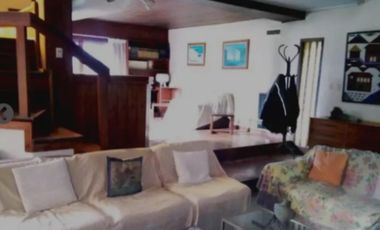 VENDO CASA 7 AMBIENTES