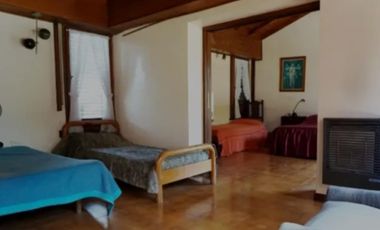 VENDO CASA 7 AMBIENTES