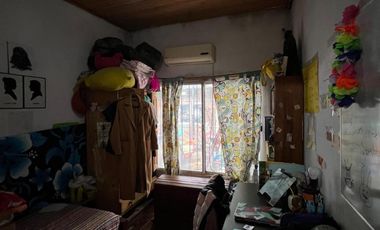 Casa de 4 AMBIENTES en venta