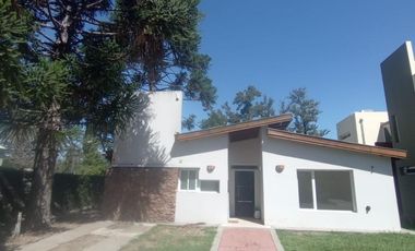Excelente propiedad 3 ambientes en alquiler,Gobernador Udaondo 4125, &quotRincón de Leloir" (Villa Udaondo) - Ituzaingó