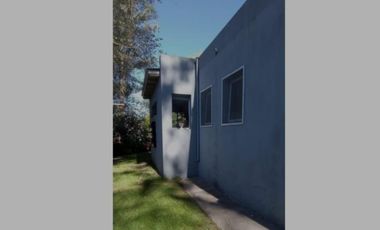 VENDO CASA AMERICANA 3 AMB CON PILETA