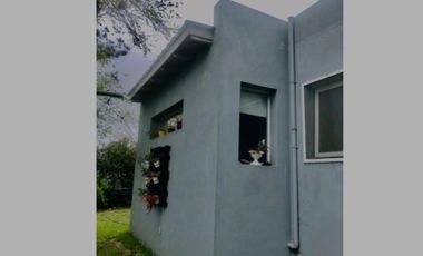VENDO CASA AMERICANA 3 AMB CON PILETA