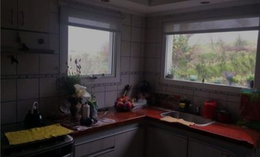 VENDO CASA AMERICANA 3 AMB CON PILETA