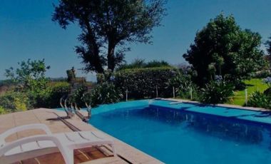 VENDO CASA AMERICANA 3 AMB CON PILETA