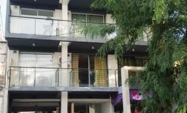 MONOAMBIENTE AL FRENTE CON COCHERA / REBAJADO /