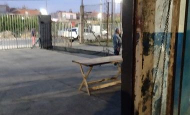 galpon sobre colectora av juan domingo peron 4600 lomas de zamora
