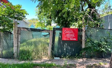 Lote de terreno en zona residencial