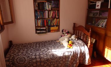 EXCELENTE CHALET 6 AMBIENTES