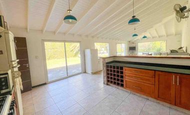 Venta de casa en Echeverria del lago- Canning