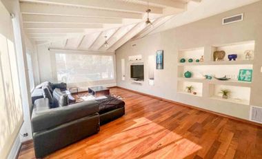 Venta de casa en Echeverria del lago- Canning