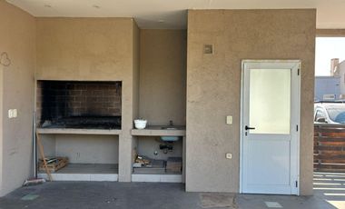 Alquiler  de casa en La Horqueta de Echeverria- Canning