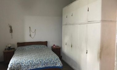 VENTA - VILLA MADERO - CASA MULTIFAMILIAR A RECICLAR