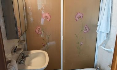 VENTA - VILLA MADERO - CASA MULTIFAMILIAR A RECICLAR