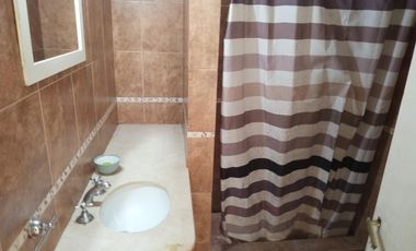 Excelente Casa 3 Ambientes EN ALQUILER, Villanueva 2800, Castelar