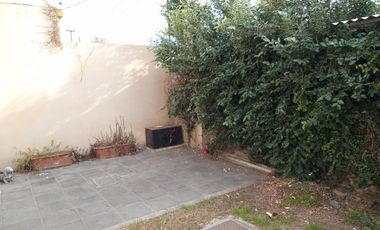 Excelente Casa 3 Ambientes EN ALQUILER, Villanueva 2800, Castelar