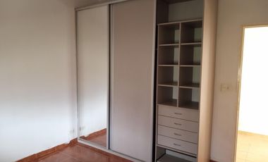Excelente Casa 3 Ambientes EN ALQUILER, Villanueva 2800, Castelar