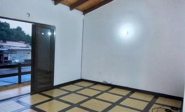 PRECIOSO PH EN VENTA SOBRE AV. LOPEZ Y PLANES - EXCELENTE UBICACIÓN. IMPERDIBLE