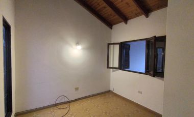 PRECIOSO PH EN VENTA SOBRE AV. LOPEZ Y PLANES - EXCELENTE UBICACIÓN. IMPERDIBLE