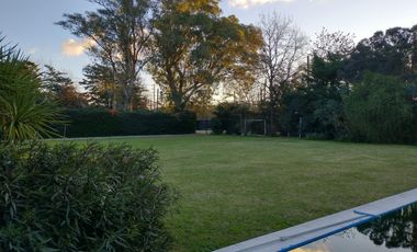 MAJESTUOSA CASA EN VENTA en VILLA ELISA- PROVINCIA DE BUENOS AIRES