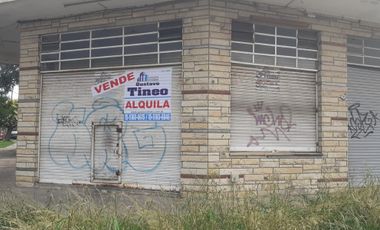 ALQUILER ÁMPLIO LOCAL EN ESQUINA A MEDIA CUADRA DE LA AV. HIPÓLITO YRIGOYEN