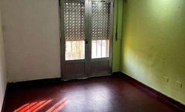 Grandoli 4707 (planta baja al frente)