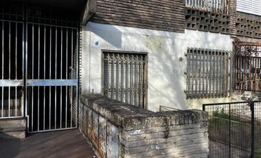 Grandoli 4707 (planta baja al frente)