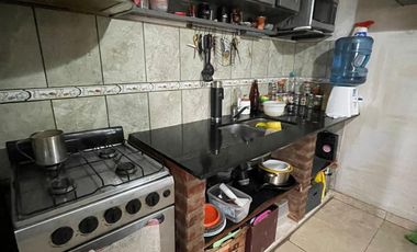 Casa de tres ambientes a la venta en José C Paz, APTO CREDITO