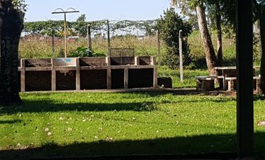 Departamento de 3 ambientes en Moron Sur, dentro de barrio cerrado con parque, con 2 amplios dormitorios con vista al parque y amplio living , cocina,