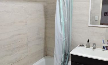 Excelente oportunidad, dos ambientes con cochera a la venta