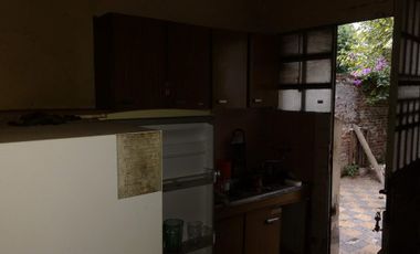 VENDO TERRENO CON CASA RECICLAR