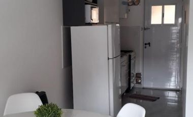 VERANO 2025 SAN BERNARDO, LA COSTA. ALQUILER 2 AMB. CON PARRILLA Y COCHERA A MTS. DEL MAR. HASTA 4 PASAJEROS.