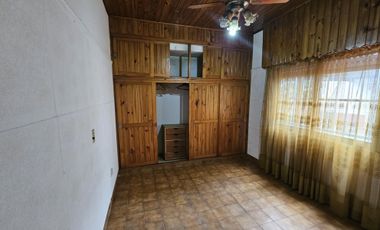 VENTA DE CASA MULTIFAMILIAR, ZONA JOSE L SUAREZ